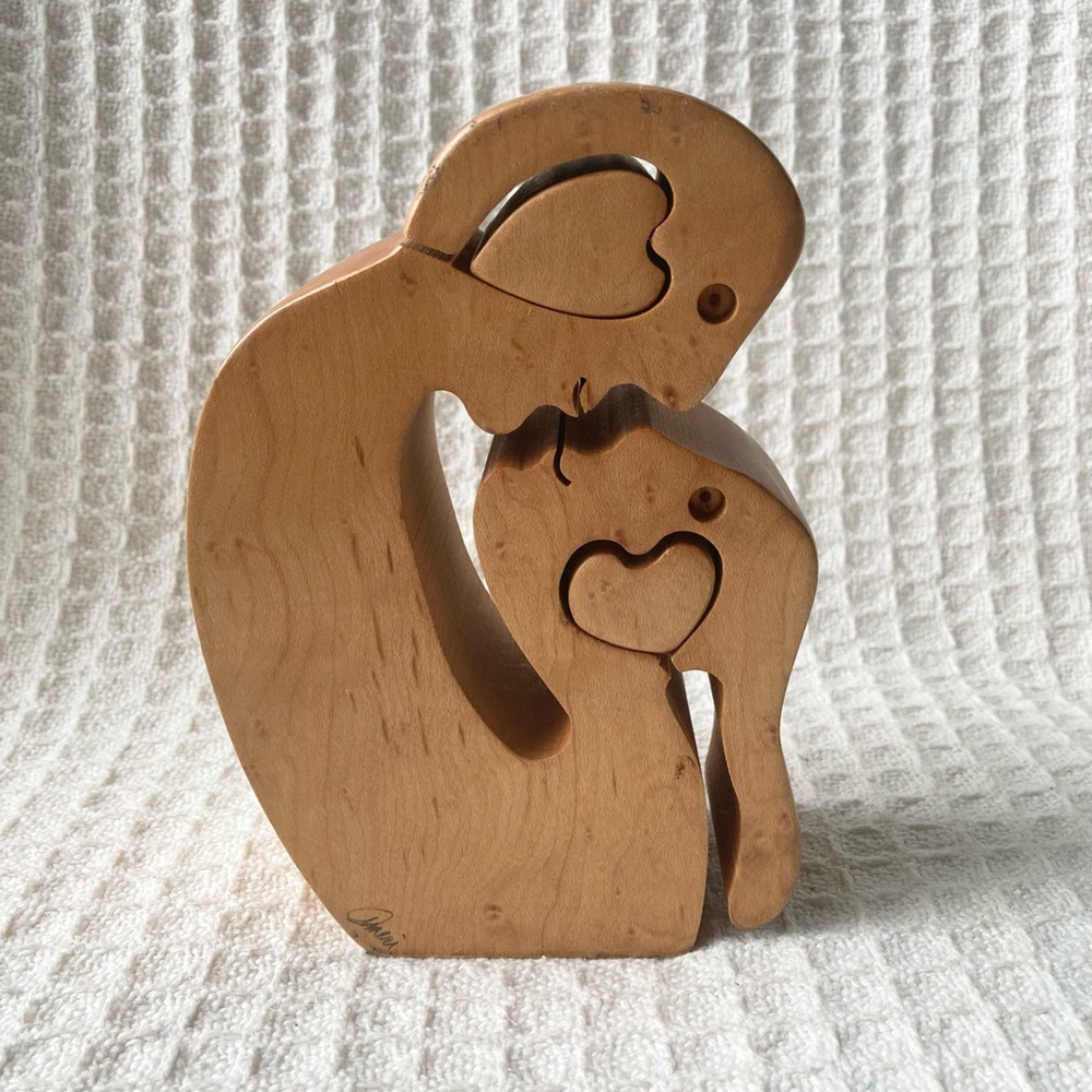 Vintage Ameri Signed Carved Wood Couple Puzzle With Removable Hearts